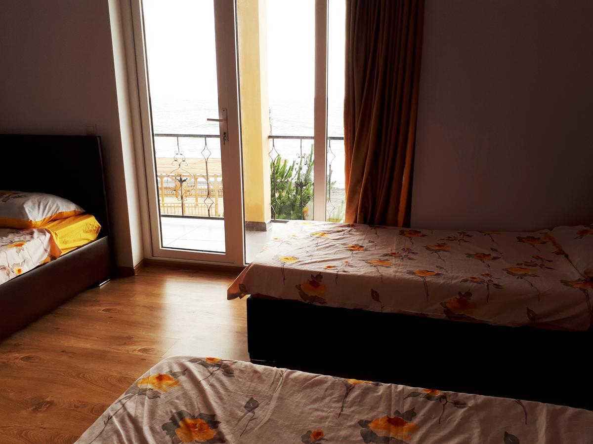 ホテル Kobuleti Lalima House エクステリア 写真
